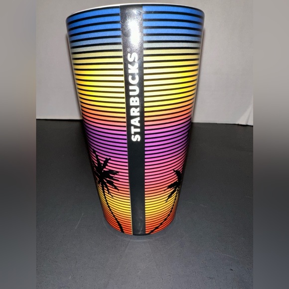 Starbucks - Picture 2 of 4